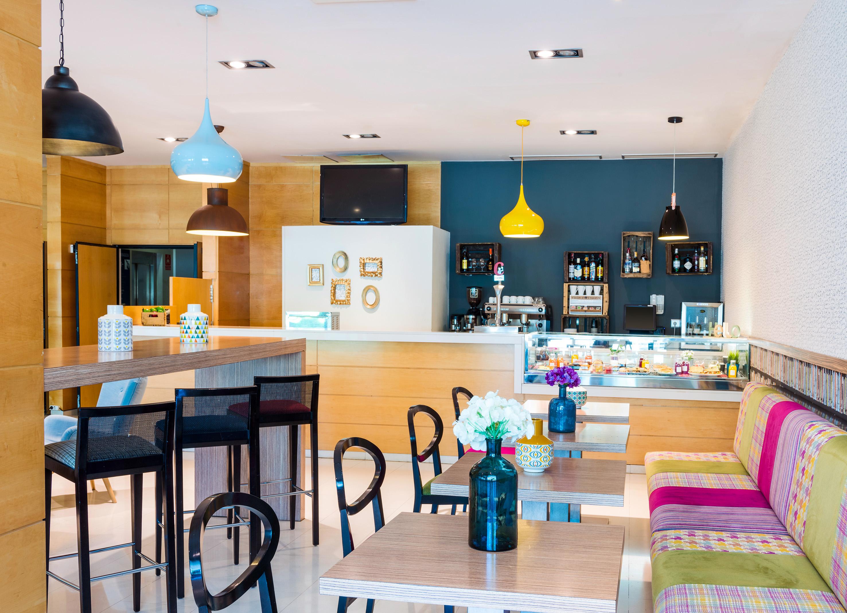 Hotel Zentral Ave ซาราโกซา ภายนอก รูปภาพ