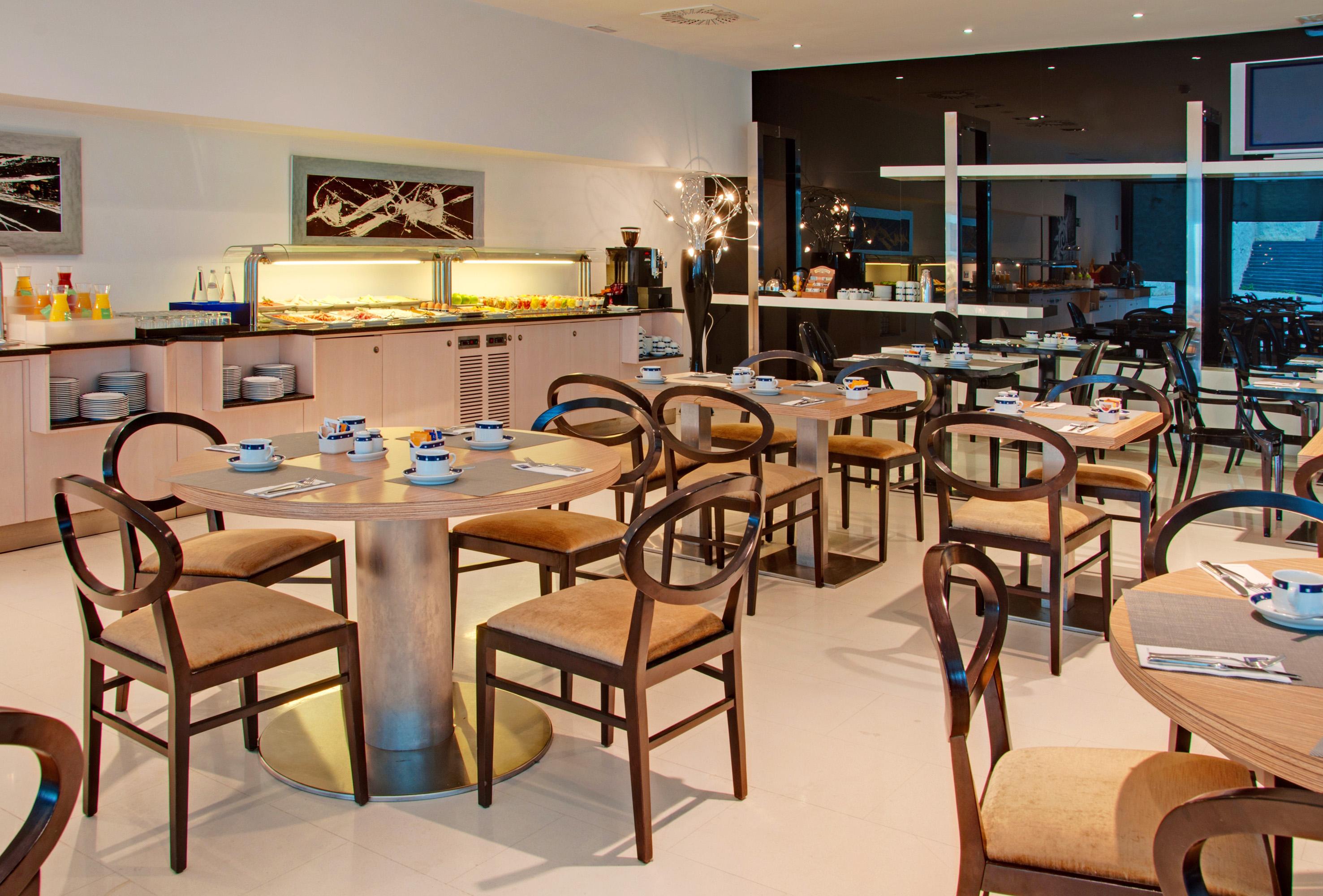 Hotel Zentral Ave ซาราโกซา ภายนอก รูปภาพ