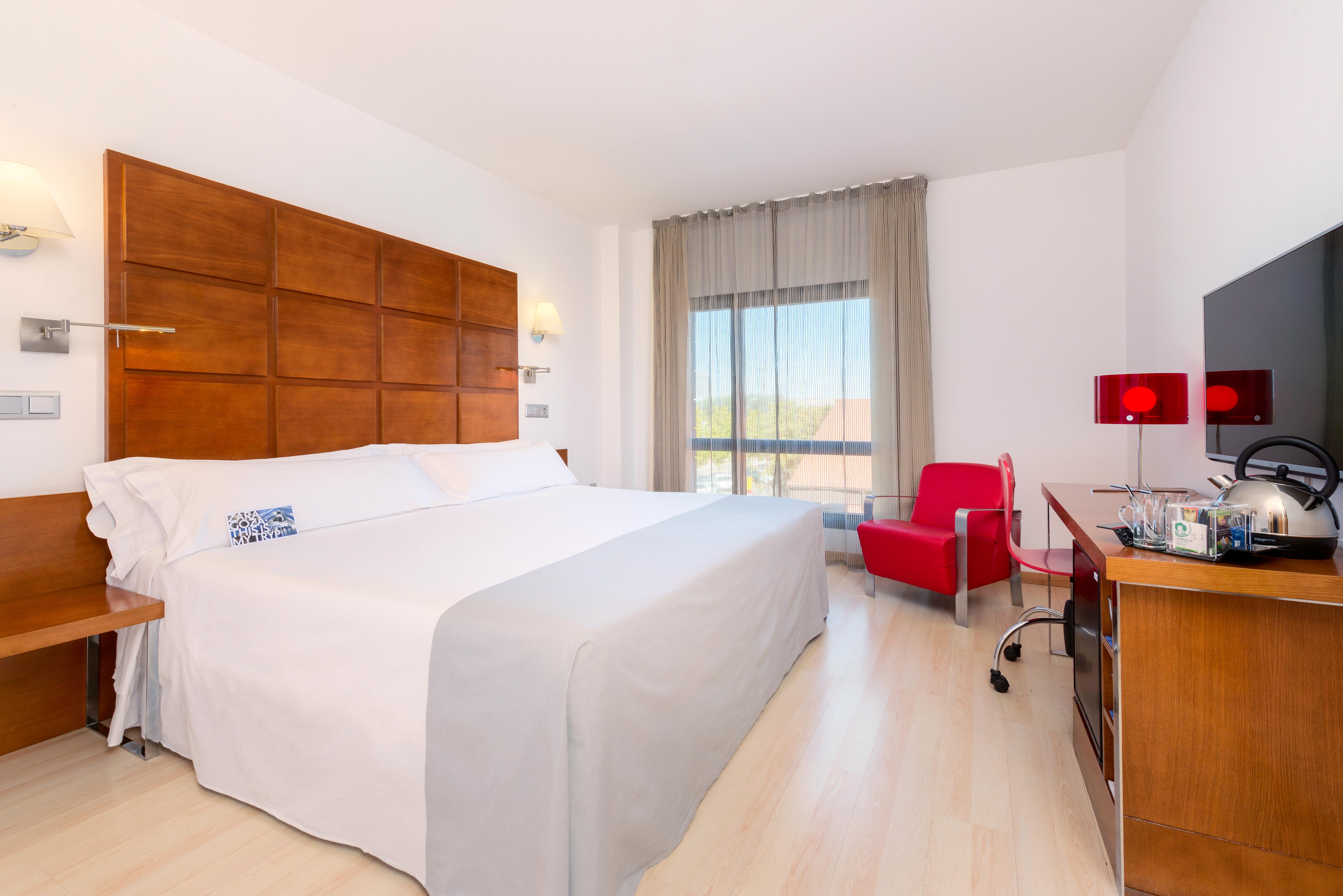 Hotel Zentral Ave ซาราโกซา ภายนอก รูปภาพ