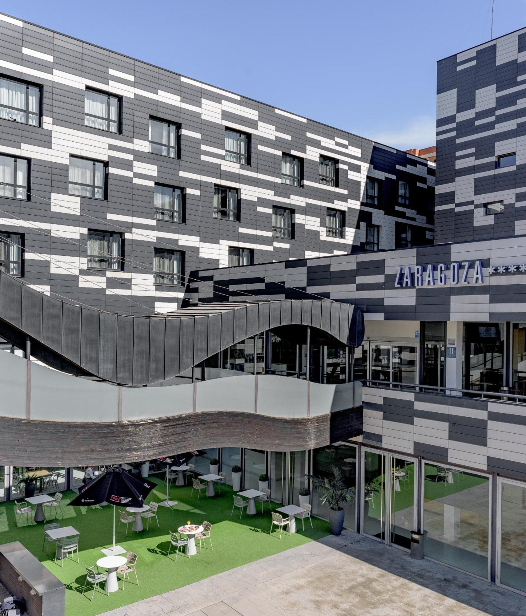 Hotel Zentral Ave ซาราโกซา ภายนอก รูปภาพ