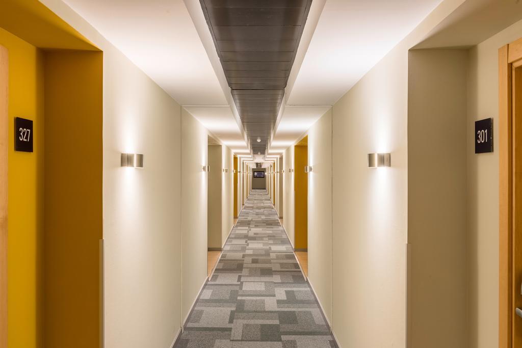 Hotel Zentral Ave ซาราโกซา ภายนอก รูปภาพ